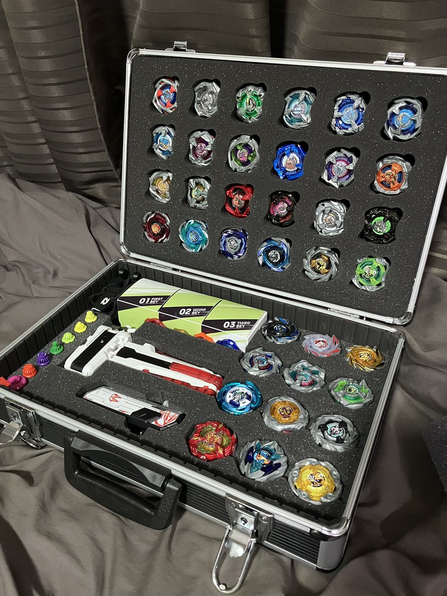 【レア品/匿名/送料込】DREAMBOX ベイブレードx専用アタッシュケース ケース/boxのみ商品 ベイブレードX beyblade x 「中サイズ
