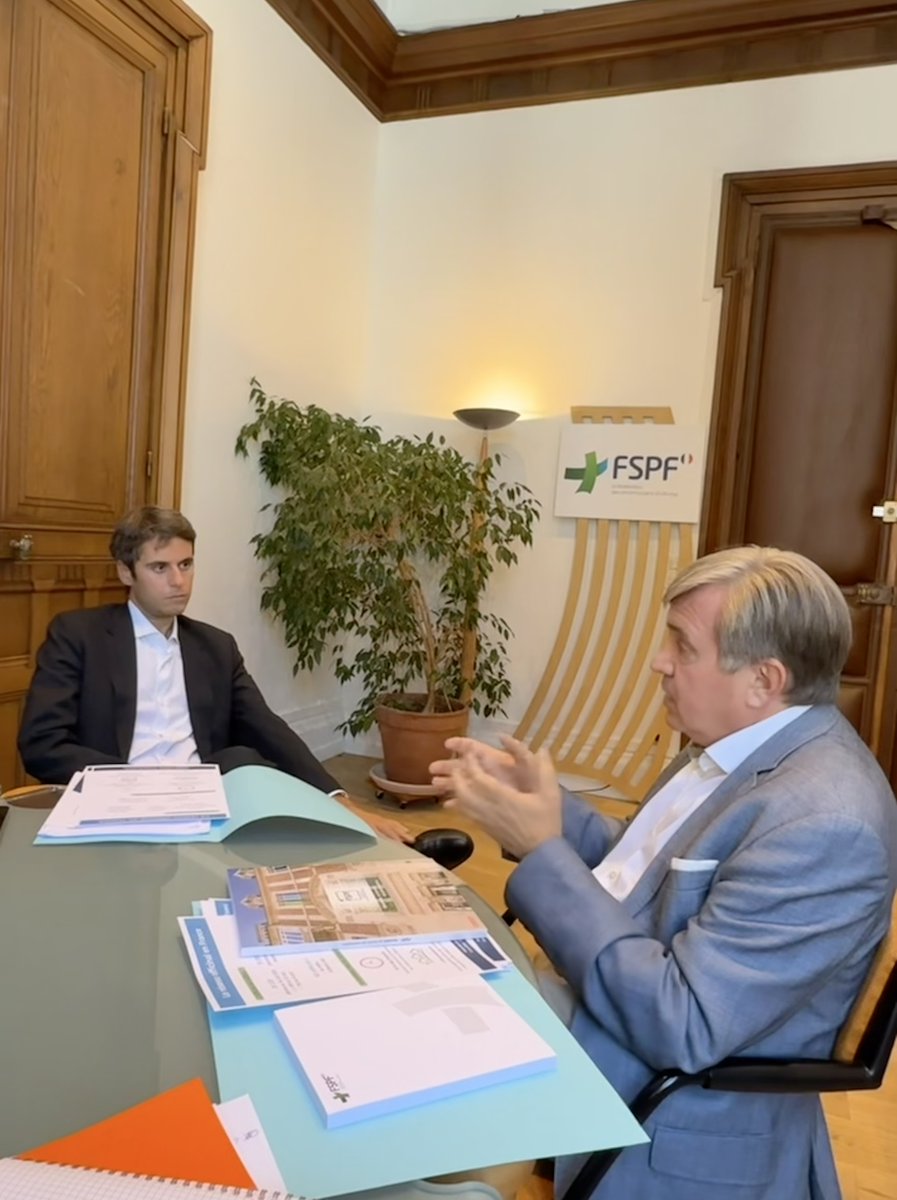 Philippe Besset (@philippebesset) on Twitter photo En cette période de tension pour notre profession, merci à <a href="/GabrielAttal/">Gabriel Attal</a> d’être venu à notre rencontre. Nous avons besoin d’un soutien immédiat sur le sujet des #génériques, mais aussi d’un engagement de long terme pour continuer à assurer, dans les 8 500 communes disposant d’une En cette période de tension pour notre profession, merci à <a href="/GabrielAttal/">Gabriel Attal</a> d’être venu à notre rencontre. Nous avons besoin d’un soutien immédiat sur le sujet des #génériques, mais aussi d’un engagement de long terme pour continuer à assurer, dans les 8 500 communes disposant d’une