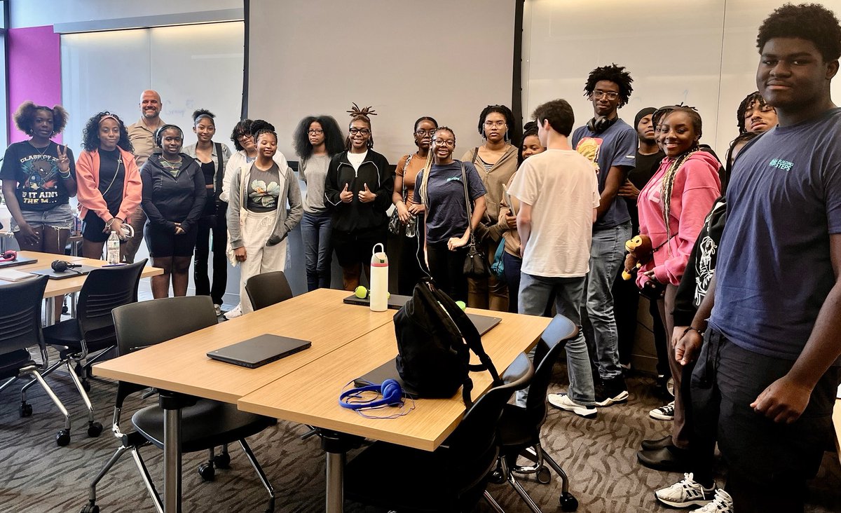 Big shoutout to Ciena Blue Planet for spending the morning with our Building STEPS students sharing tips on effective presentation skills. With an added focus on public speaking, students walked away with a newfound confidence! <a href="/Ciena/">Ciena</a> <a href="/CienaBluePlanet/">Blue Planet</a> #studentsuccess