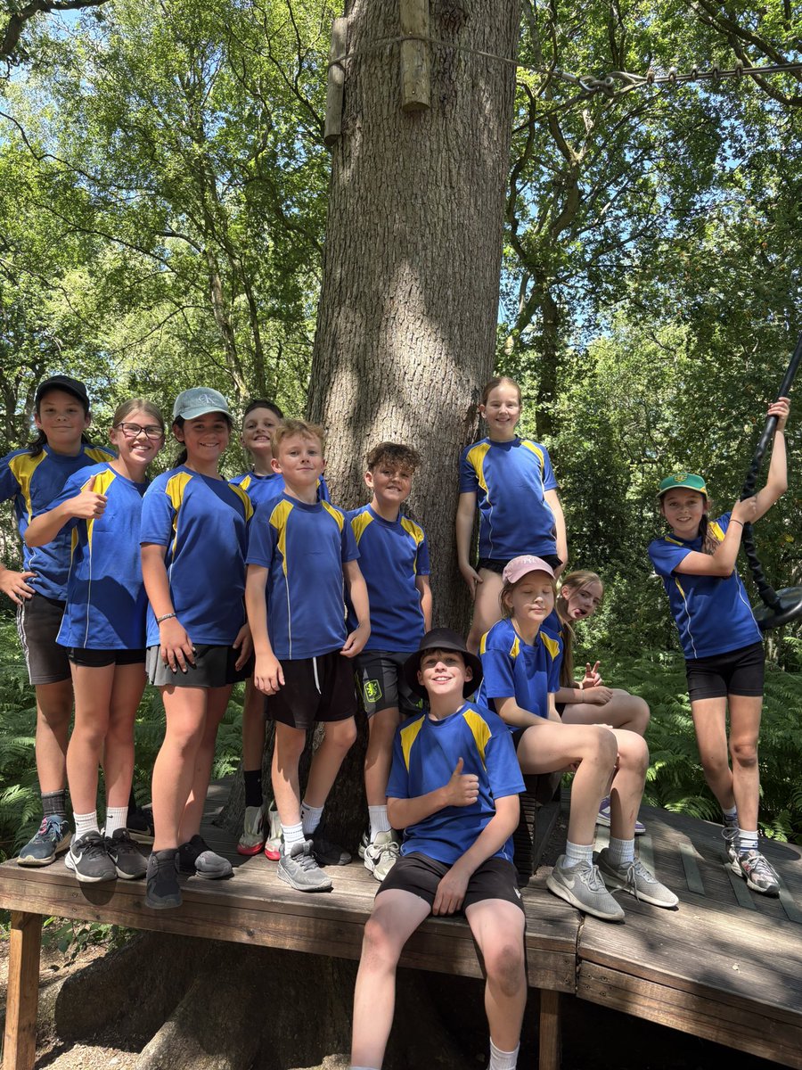 OurLadyoftheWayside tweet media