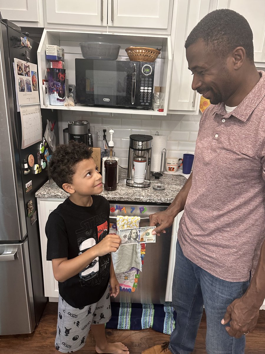 As I was preparing my coffee for work, my son came up to me and said "Dad this for your campaign," and handed me the $100 bill that he got from Grandparents to save and purchase a lightsaber at Disney World.
Can you match his donation? secure.actblue.com/.../hoosiers-f…