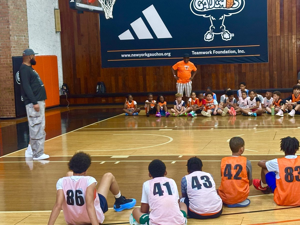 My guy Derrick Chavious went and talk to the youth <a href="/nygauchos/">New York Gauchos</a> great !