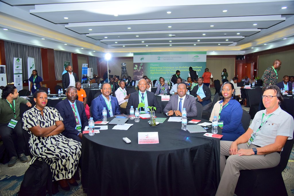 RccdnRwanda's tweet image. To those who didn't make it in person, the #AgroecologySymposium is live online. Engage with us via the live streaming youtube.com/live/xmjSO4t7C…
This is all about
#RwandaAgroecologySymposium2025
#Rootsinsustainability
#2ndNationalAgroecologySymposium