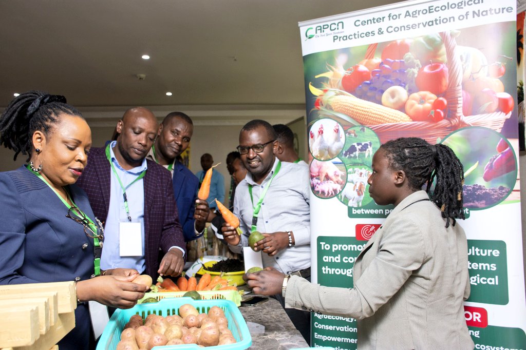 RccdnRwanda's tweet image. To those who didn't make it in person, the #AgroecologySymposium is live online. Engage with us via the live streaming youtube.com/live/xmjSO4t7C…
This is all about
#RwandaAgroecologySymposium2025
#Rootsinsustainability
#2ndNationalAgroecologySymposium