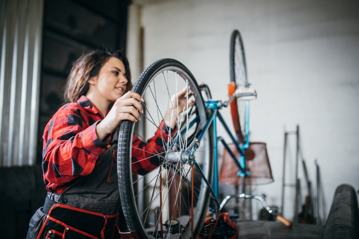 La FP de Mecánica de Bicicletas da un paso clave: el <a href="/educaciongob/">Ministerio de Educación, FP y Deportes</a> publica el borrador del nuevo curso de especialización en montaje y mantenimiento

📅 Abierto a aportaciones hasta el 23/7

👉 Desde <a href="/asociacionAMBE/">Asociación AMBE</a> seguimos impulsando su implantación

🔗 asociacionambe.com/la-fp-de-mecan…