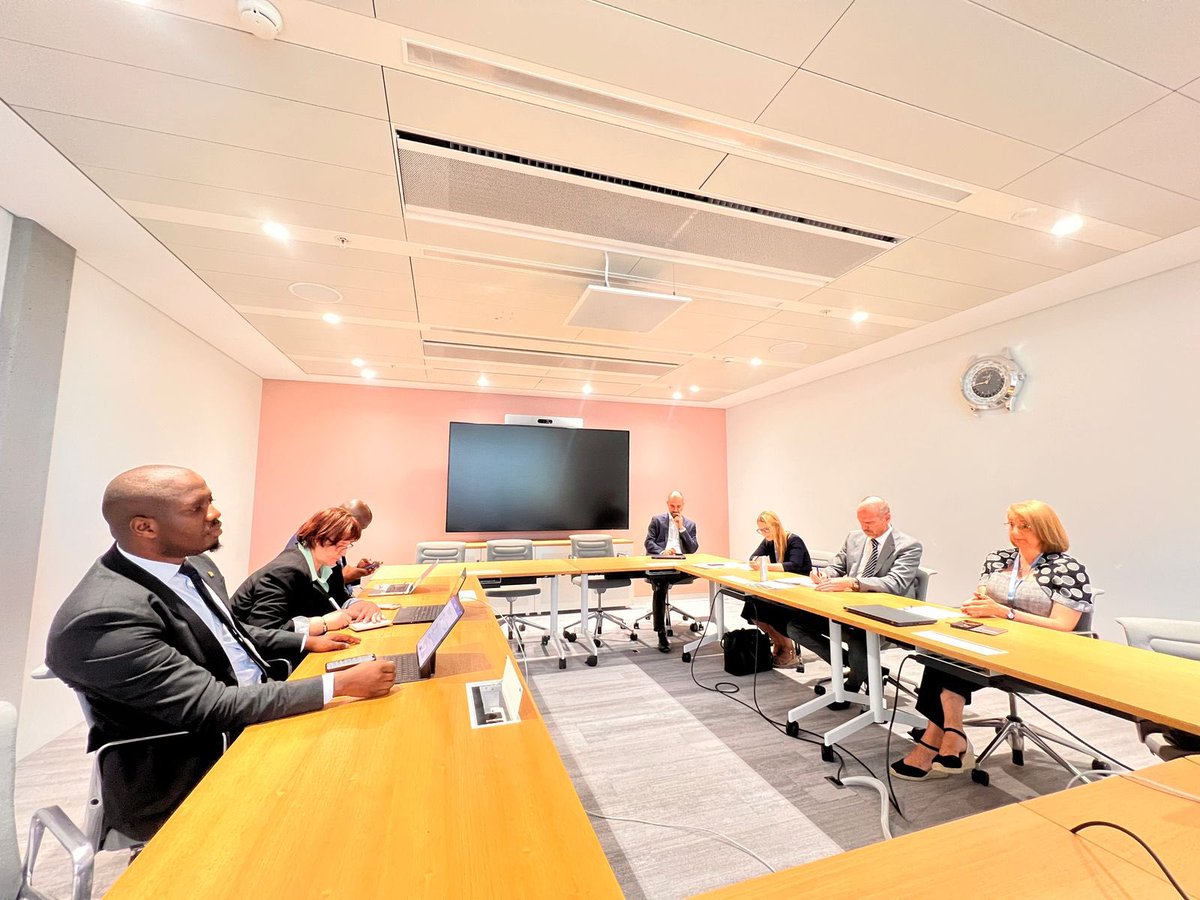 MPGodlimpi's tweet image. Today I held robust engagement with UNCTAD’s Ralf Peters on global trade tensions, non-tariff barriers & climate-linked restrictions. SA remains firm in defending multilateralism & using its G20 Presidency to advance Africa’s trade & industrialisation agenda. #G20 #AfCFTA #UNCTAD