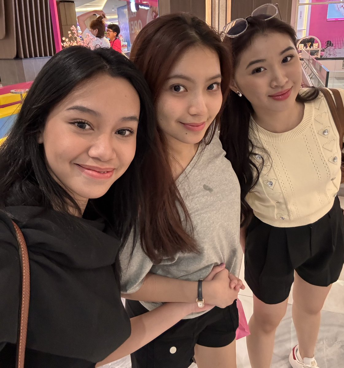 Gendis Mayrannisa tweet media