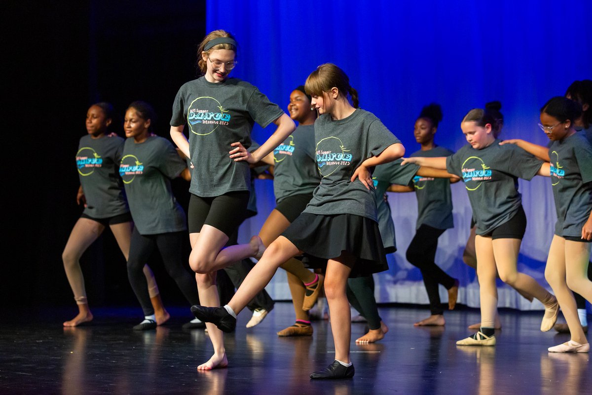 🎶 The BCPS Summer Dance Intensive concludes today! Students entering  grades 5-12 enjoyed classes in contemporary, ballet, jazz, and  choreography, preparing for an end-of-camp performance. Flickr Album ➡️  https://t.co/s1rDwpgv8Z, image size:1200x800
