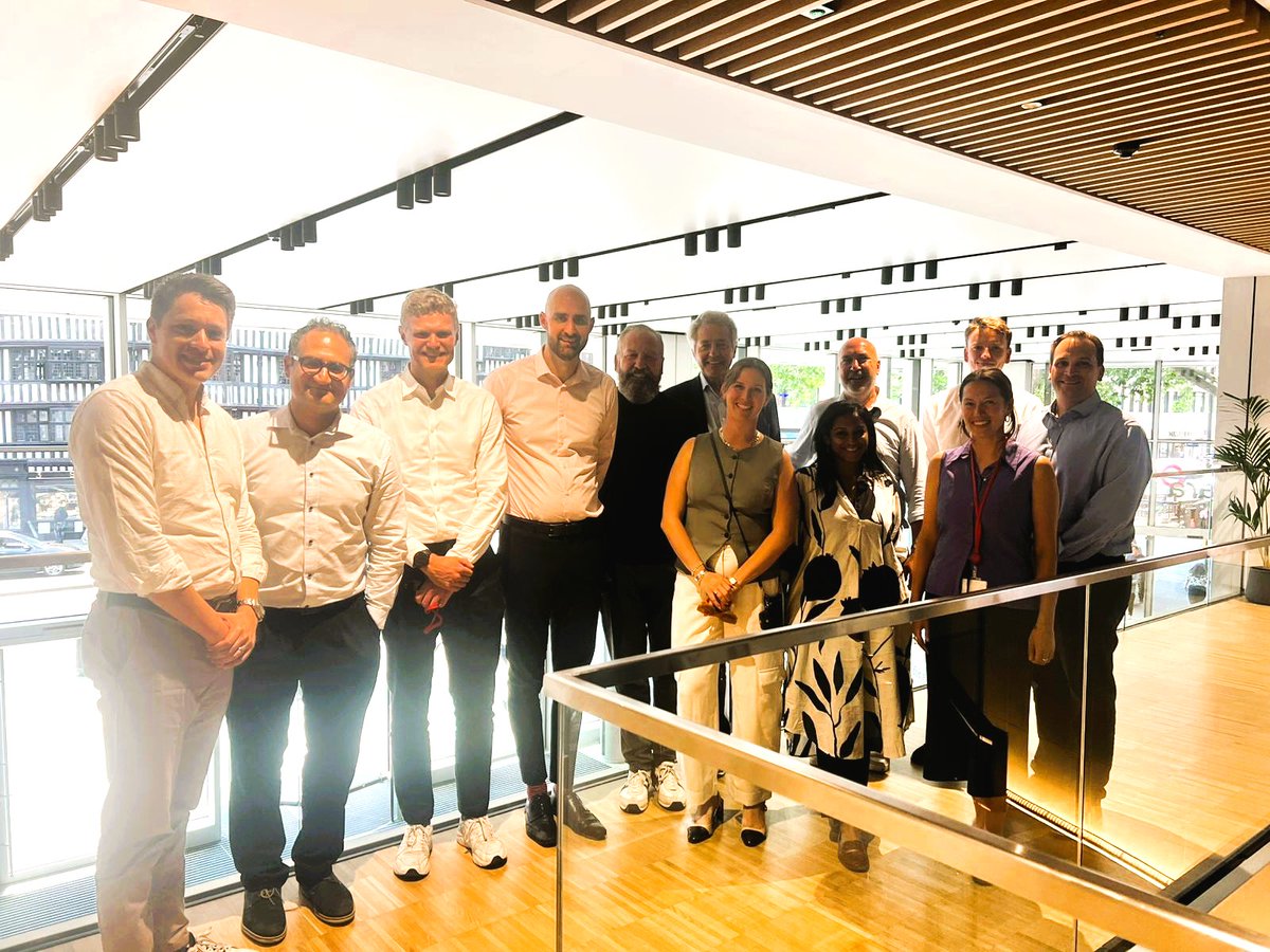 🏛️ Our members FieldConsulting briefed LAI’s London chapter on how politics is shaping land economics, from planning reform to the Building Safety Act.

A timely, thought-provoking session.

📖 Learn more about Field: f.mtr.cool/fuxwthuhse
#LDNCollective