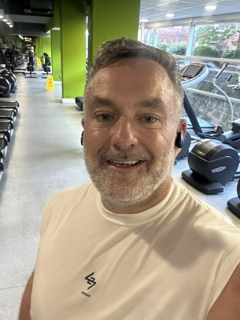 Paul Bytheway tweet media