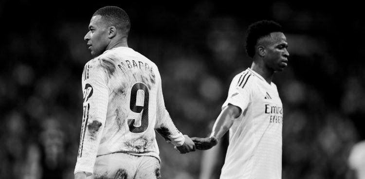 DemclubT's tweet image. ❗️❗️❗️Ces 2 ne peuvent pas jouer ensemble. Un doit être sur le banc de l&apos;autre, c&apos;est ce qui pourra nous aider avec un classique 4-4-2 vous verrez le changement. Là ils seront obligé de se donner à fond pour été titulaire 💡