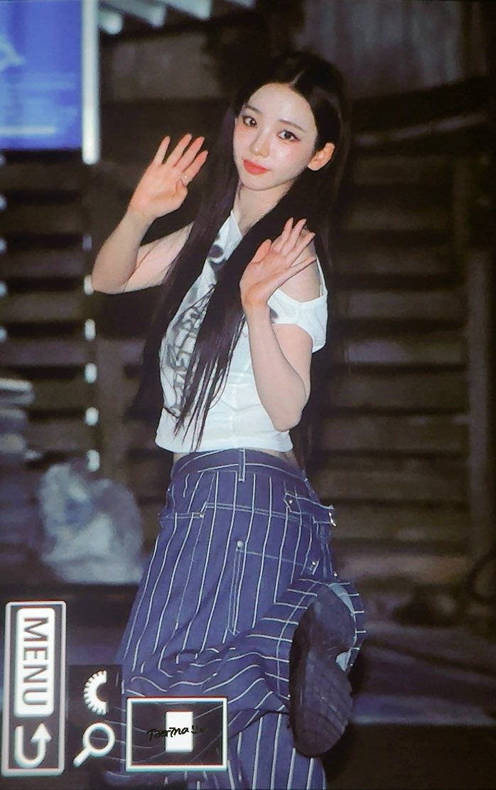 taerina09's tweet image. 250710 출근 
#카리나 #에스파 #aespa #Karina