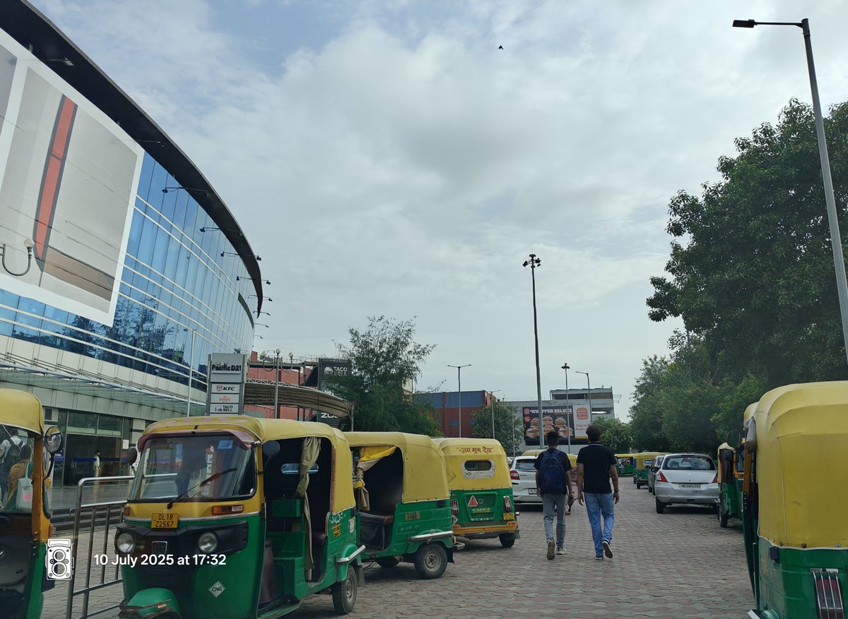 sumit_2020 tweet media