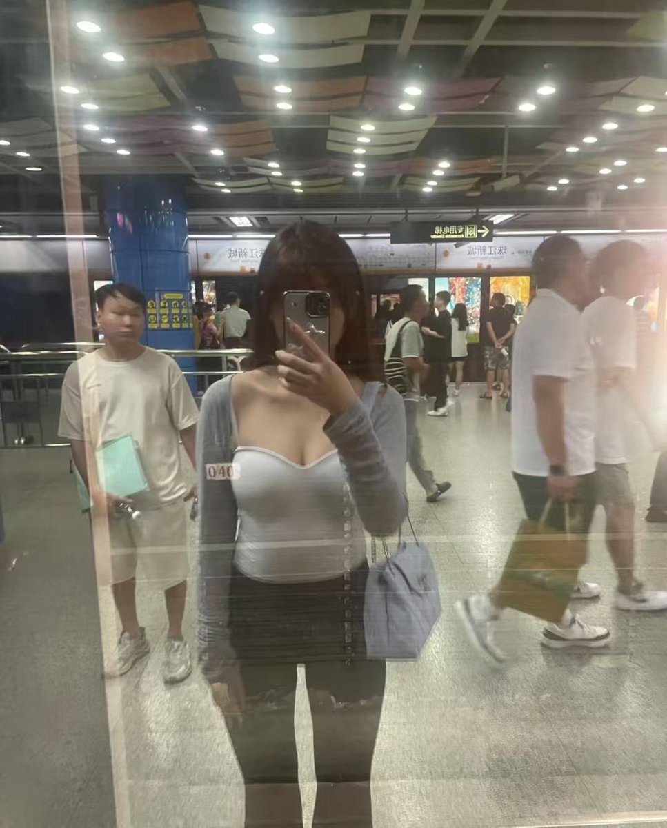 xiaofei1685566's tweet photo. 今晚有没有哥哥来玩呀
#广西 #贵港 #全套服务  #全套 https://t.co/hIpq3wXqnw