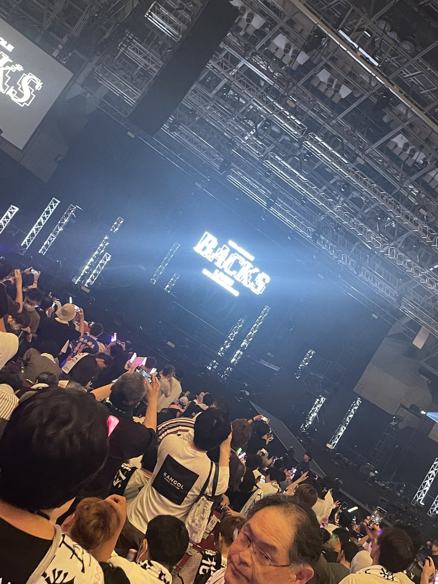 reo_sakura4life's tweet photo. 今作のバクラもコンビナート無しかよ!!
まぁでも、楽しかったよ。
#12thSingleBACKSLIVE https://t.co/Xth8yE13RS