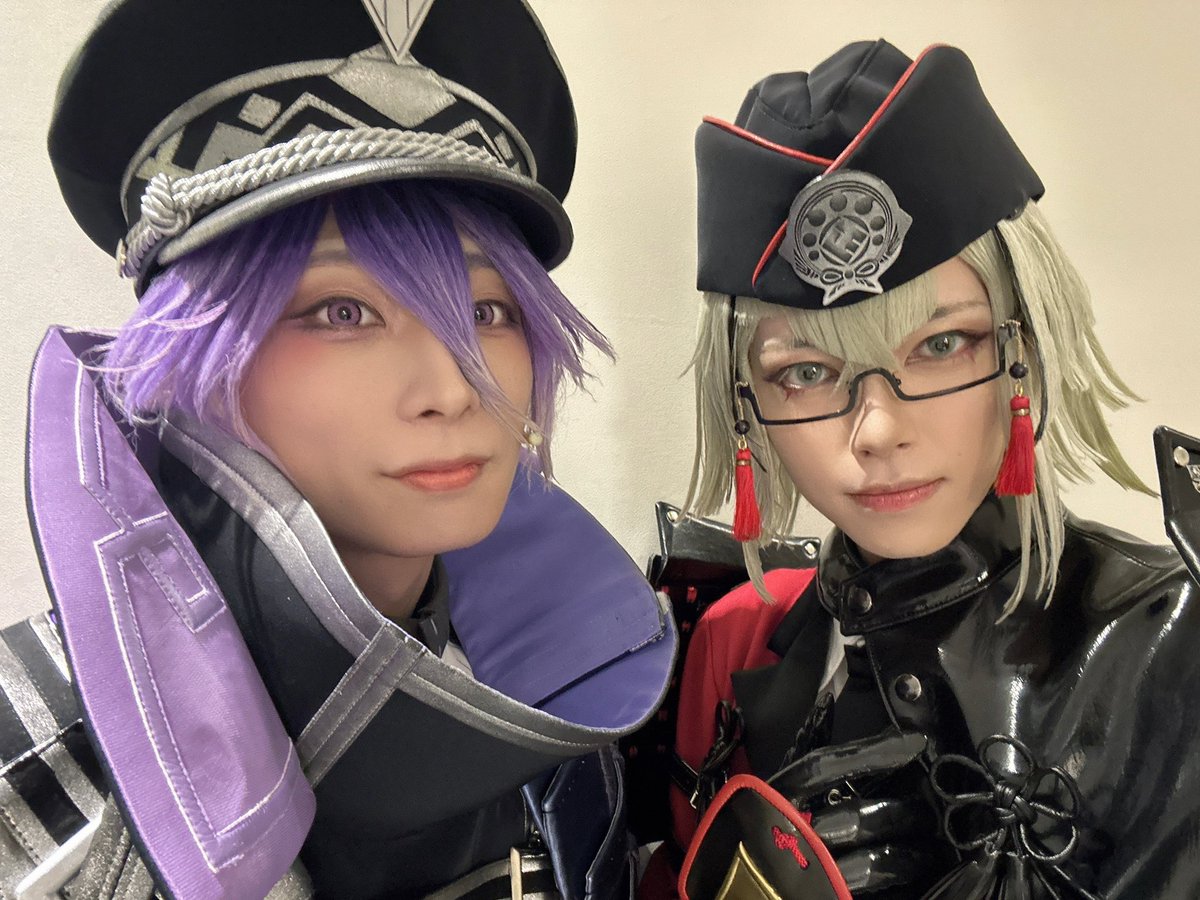 舞台『刀剣乱舞』士伝 真贋見極める眼
4日目ありがとうございました！

みんなと撮った！
仲良し☺️

#刀ステ #刀剣乱舞