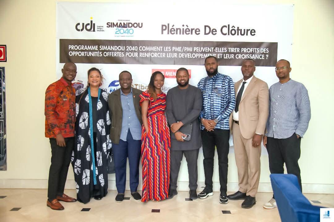 APIP_Guinee's tweet image. Mme Oliano Diana Kouyaté, DG de l’APIP, a représenté Mme la Ministre du Commerce, Dre Diaka SIDIBÉ, au panel du CJD-Guinée sur :
« Comment les PME/PMI peuvent-elles tirer profit des opportunités offertes pour renforcer leur développement et leur croissance ? »

#PME #Guinée #APIP