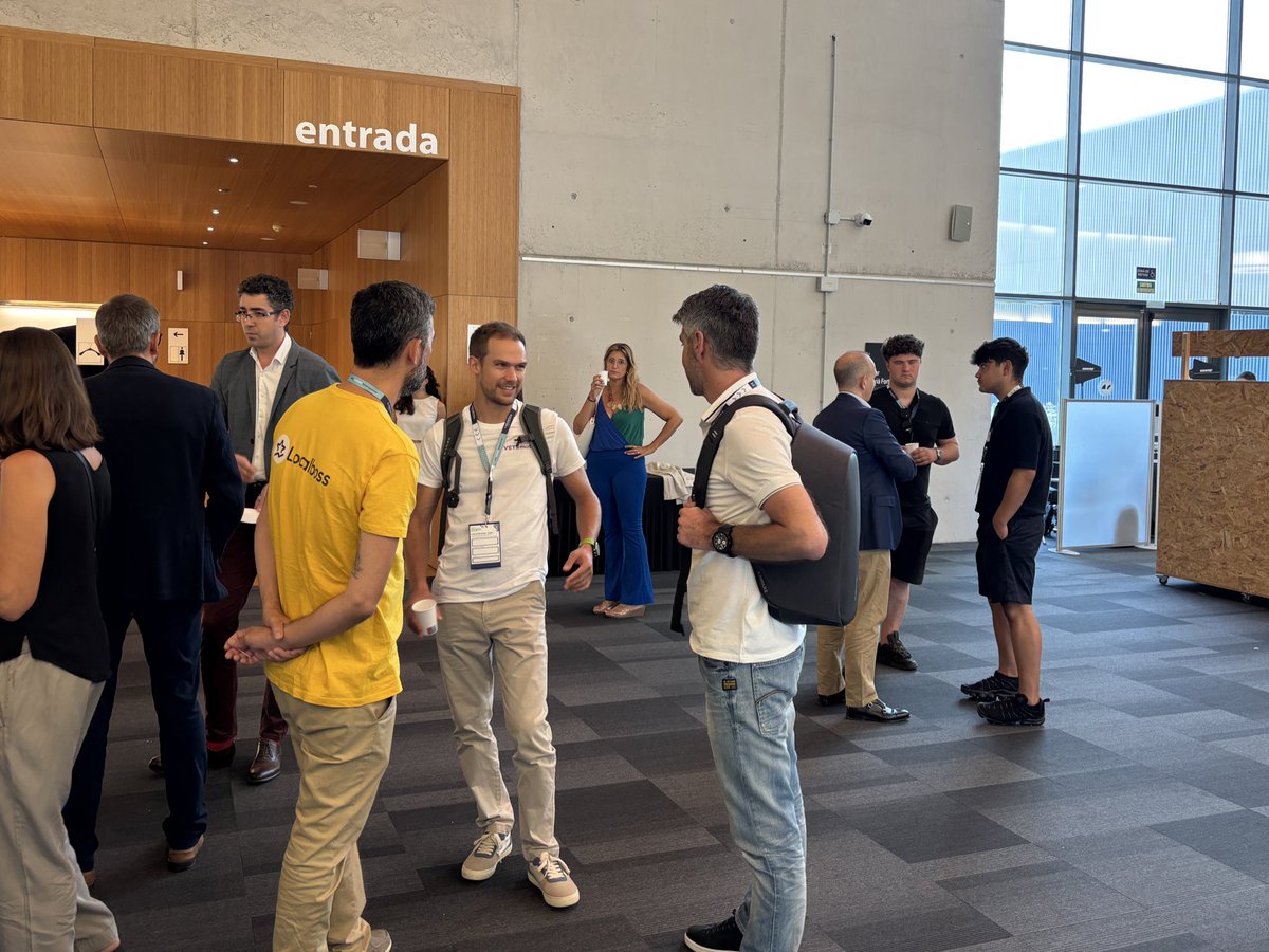 RedessaReus's tweet photo. @TecnoCampus @ICEX_ @enisa @Localboss_app @accio_cat @tecnovelero @BeselfBrands @reus_cat @sandrage76 🙌 Final d’una jornada intensa, inspiradora i plena de connexions al #ReusStartUpsSummit!
Gràcies a totes les persones, ponents i entitats que heu fet d’aquest espai un punt de trobada clau per a l’ecosistema d’empreses emergents de la Catalunya Sud. https://t.co/BEwEzAlYS6