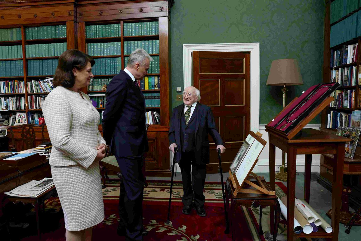 PresidentIRL's tweet image. President Michael D. Higgins today received the President of Lithuania @GitanasNauseda and his wife Diana Nausėdienė on a courtesy call at Áras an Uachtaráin