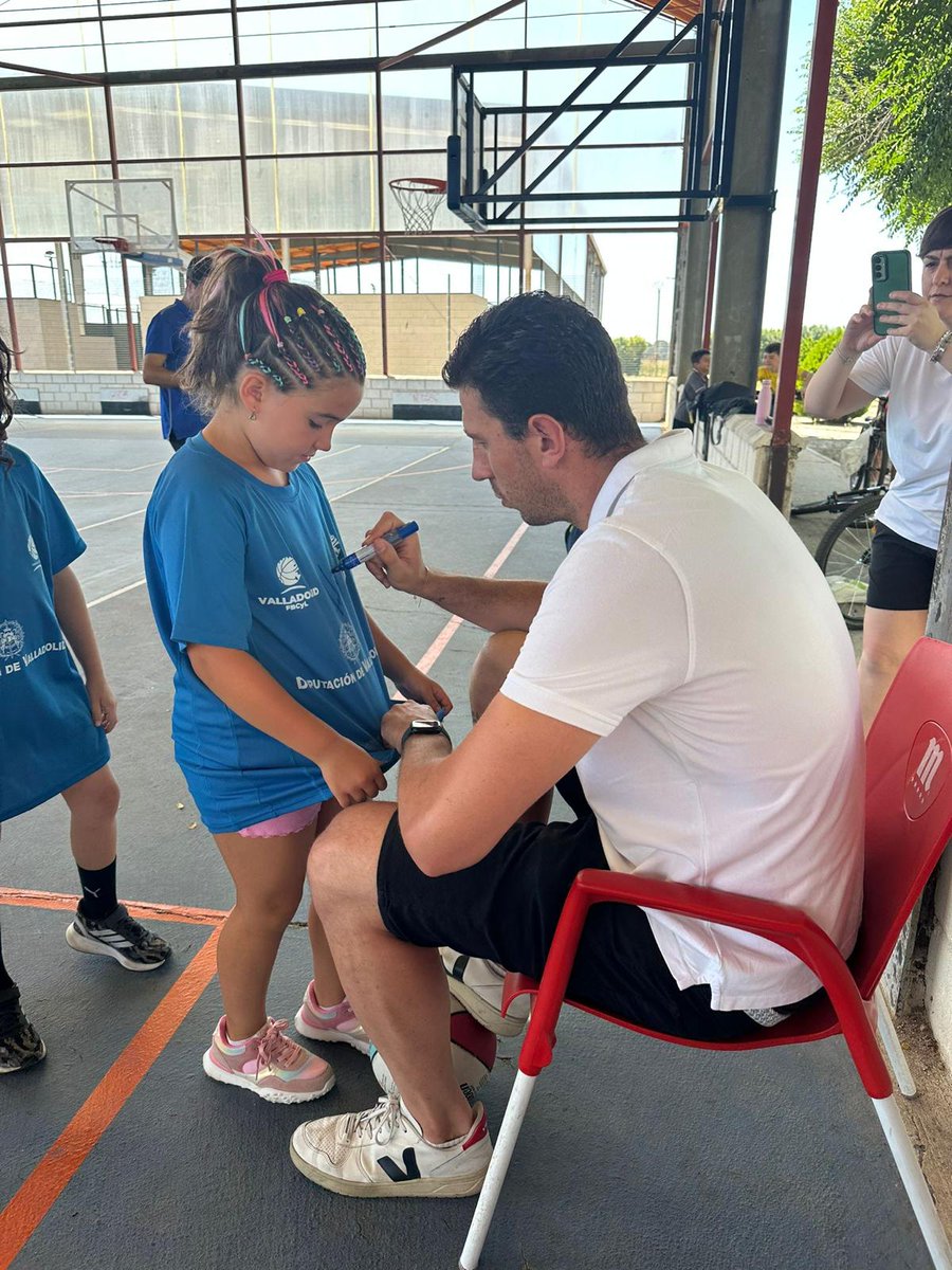 🏀🏀Agradecer la visita de  Sergio de la Fuente en el campus <a href="/Dip_Va/">Diputación de Valladolid</a> , que se celebra esta semana en Iscar <a href="/aytoiscar/">ayuntamiento iscar</a> 📸📸
