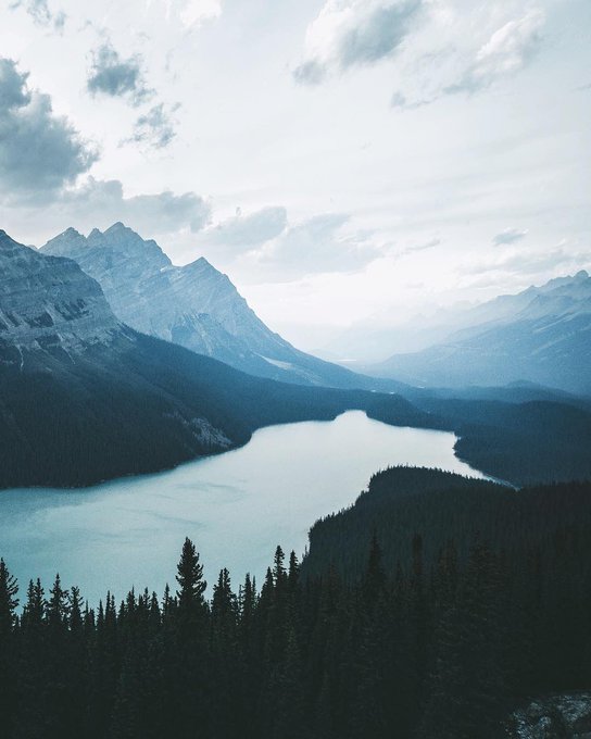Peyto Lake, Canada 🇨🇦 | Photography by Jen Kichinko