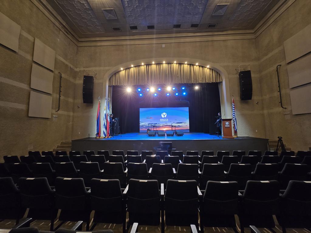 🟢Desde las 9:30 h seguí en vivo la ceremonia de asunción del Intendente electo de Canelones, Francisco Legnani.

🔴Transmisión ➡️ youtube.com/@GobiernodeCan…