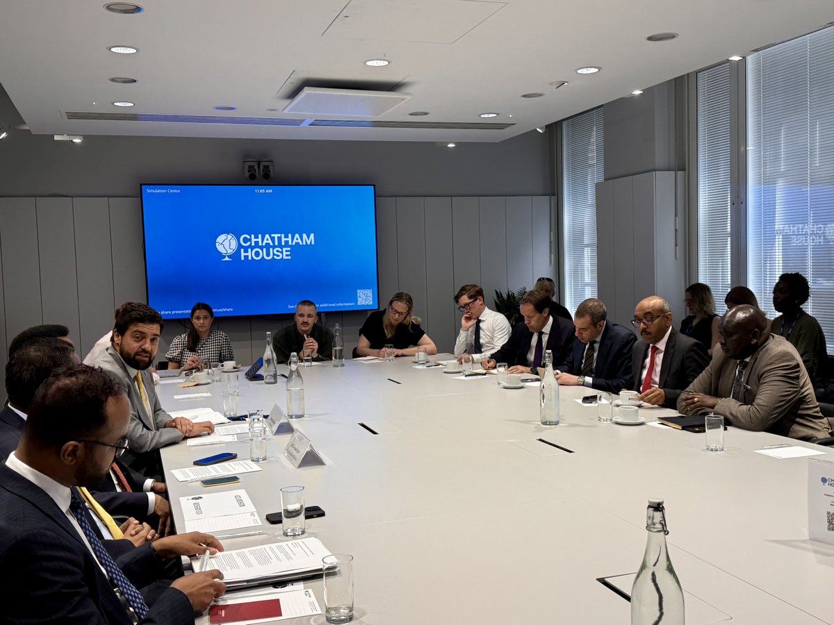 Bihi Egeh (@bihiegeh) on Twitter photo It was an honour to share #Somalia's ongoing economic reform successes, economic development opportunities, and plans with a distinguished audience at <a href="/ChathamHouse/">Chatham House</a>, today. We are moving forward as a nation guided by our reforms, National Transformation Plan and Vision 2060. It was an honour to share #Somalia's ongoing economic reform successes, economic development opportunities, and plans with a distinguished audience at <a href="/ChathamHouse/">Chatham House</a>, today. We are moving forward as a nation guided by our reforms, National Transformation Plan and Vision 2060.