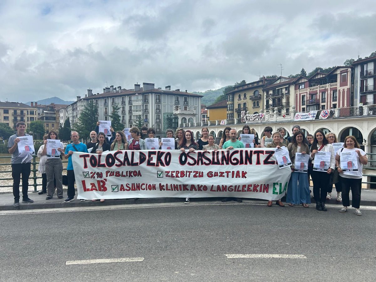 LAB SINDIKATUA (@labsindikatua) on Twitter photo 🏥 LAB y ELA exigen garantizar la subrogación de las 350 trabajadoras y trabajadores de la Clínica Asunción
➡️ Los sindicatos exigimos al Departamento de Salud y a las alcaldías de Tolosaldea que se garantice el derecho a la subrogación
🔗  labur.eus/xcxx4qbd 🏥 LAB y ELA exigen garantizar la subrogación de las 350 trabajadoras y trabajadores de la Clínica Asunción
➡️ Los sindicatos exigimos al Departamento de Salud y a las alcaldías de Tolosaldea que se garantice el derecho a la subrogación
🔗  labur.eus/xcxx4qbd