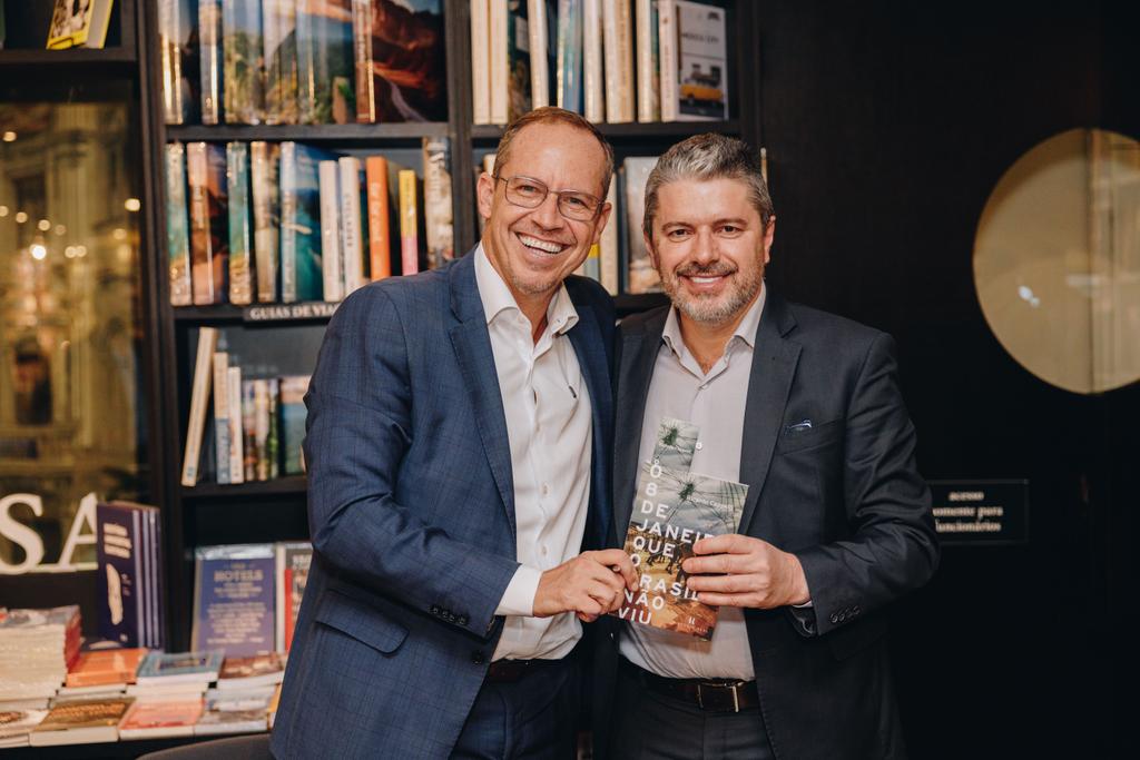No lançamento do livro de <a href="/RicardoCappelli/">Ricardo Cappelli</a>, 'O 8 de Janeiro que o Brasil não Viu '