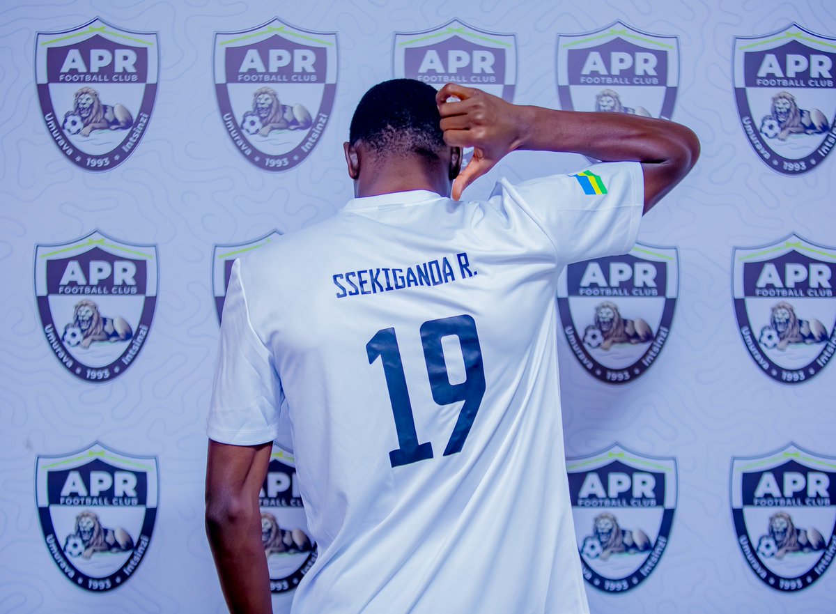 APR FC, reigning champions of the Rwanda Premier League, have officially completed the signing of Ronald Ssekiganda, a 21‑year‑old Ugandan international midfielder, on a two‑year contract.
pressbox.rw/2025/07/10/apr…