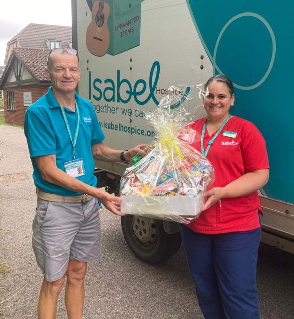 ChapmanVent's tweet image. We’ve proudly supported the @IsabelHospice “Tonnes of Care" initiative for 3 years, turning unwanted goods into vital funds. This year, we ramped up support with a donation drive and treat hamper. Huge thanks to our amazing team for helping reduce waste and support local care.