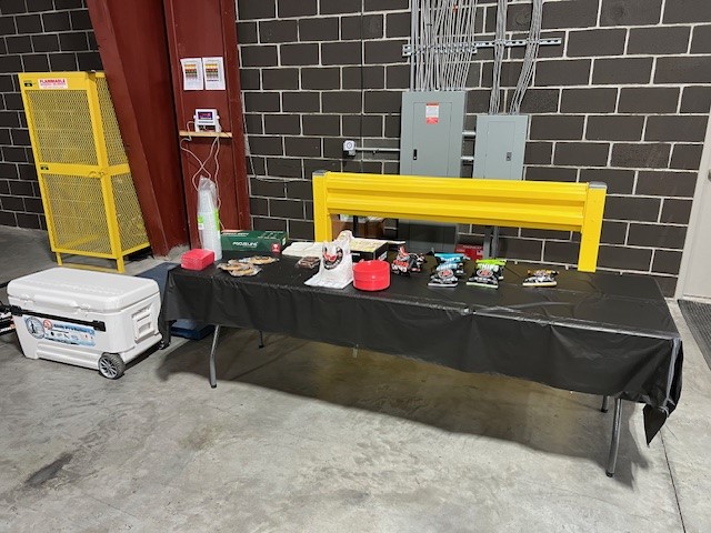 Have you planned your visit to your local SSC Summer Open House yet? Take advantage of exclusive deals, enjoy free food, grab some swag, and enter to win awesome prizes! 

Find your event date here: servicespring.com/locations/

#SSC #SummerOpenHouse