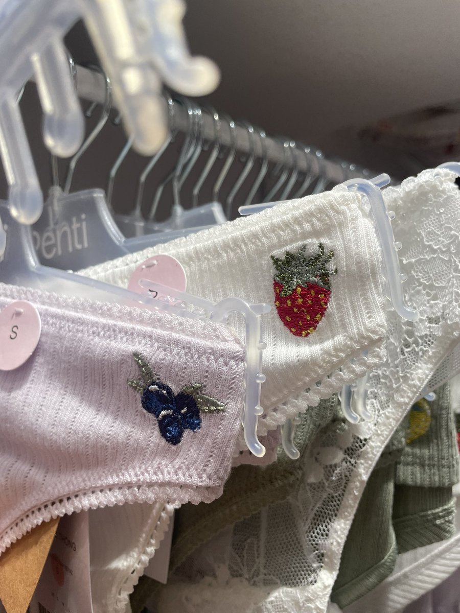 askim bak bizzzz <a href="/hawabutlilith/">hawa 🏹</a>