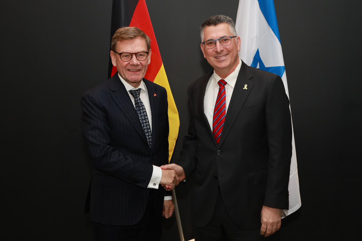 Great to meet my good friend again, German FM <a href="/JoWadephul/">Johann Wadephul</a>, this time in Vienna. Looking forward to our trilateral summit today with Austrian FM <a href="/BMeinl/">Beate Meinl-Reisinger</a>!