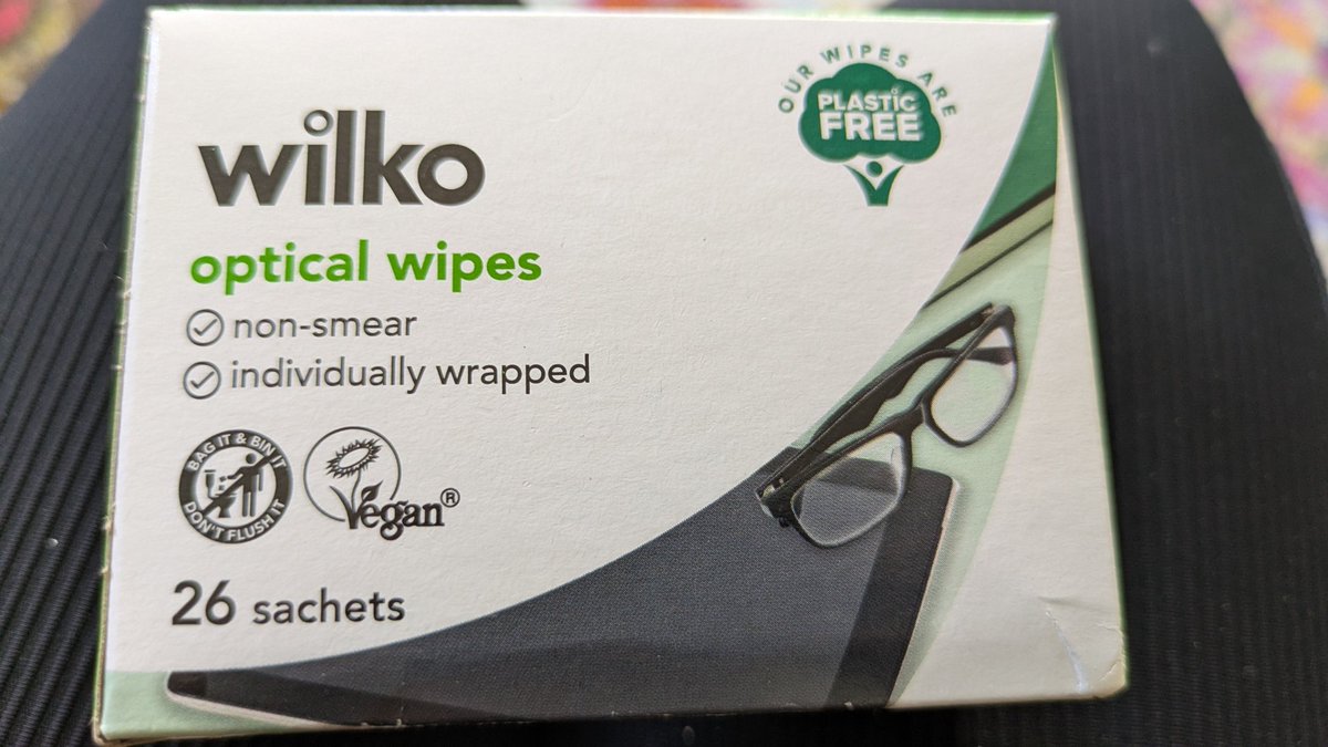 Love these <a href="/LoveWilko/">wilko</a> optical wipes .. #plasticfree #plasticfreejuly and have <a href="/TheVeganSociety/">The Vegan Society</a> registration and get my glasses super clean 👓👩‍🏫 I can also recycle the sachets .. no waste ☺️