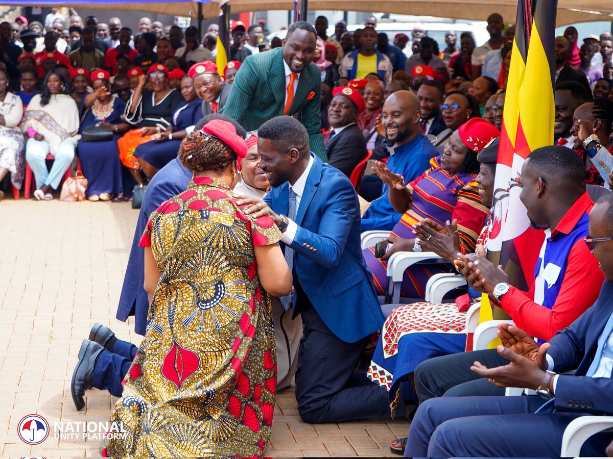 joseUganda's tweet image. All the qualities of a good leader in one pic