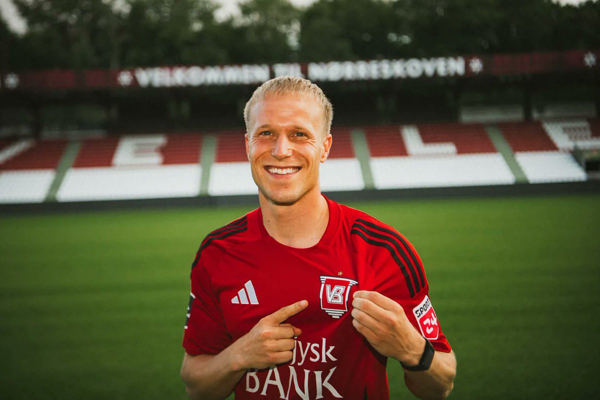 Den 27-årige midtbanespiller Mike Vestergård skifter fra norske Sarpsborg 08 til Nørreskoven med omgående virkning. Læs mere i VB-appen og på hjemmesiden. #sldk #VejleB #transferdk