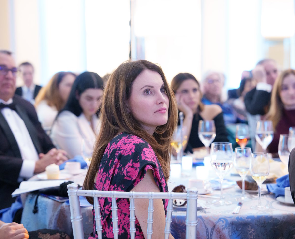 oxidayfndation's tweet image. We are honored that the #OXICourageAwards are considered one of the most inspiring evenings in Washington.💫
The awards take place each year in October in Washington. Learn more: oxidayfoundation.org/annual-celebra…