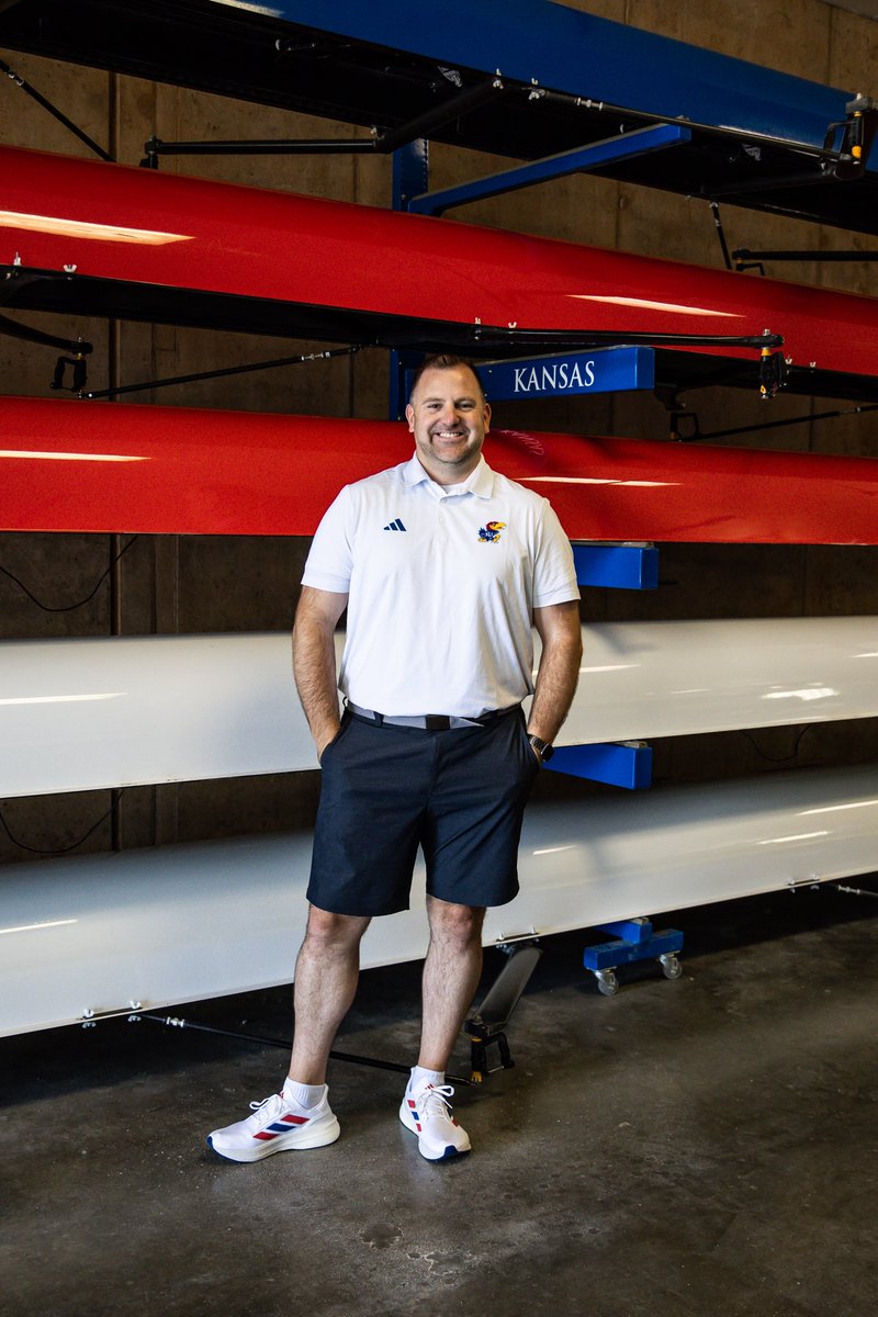 KU_Rowing's tweet image. Looking sharp in Kansas colors, Coach Derrick 😎