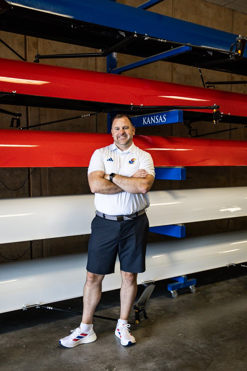 KU_Rowing's tweet image. Looking sharp in Kansas colors, Coach Derrick 😎