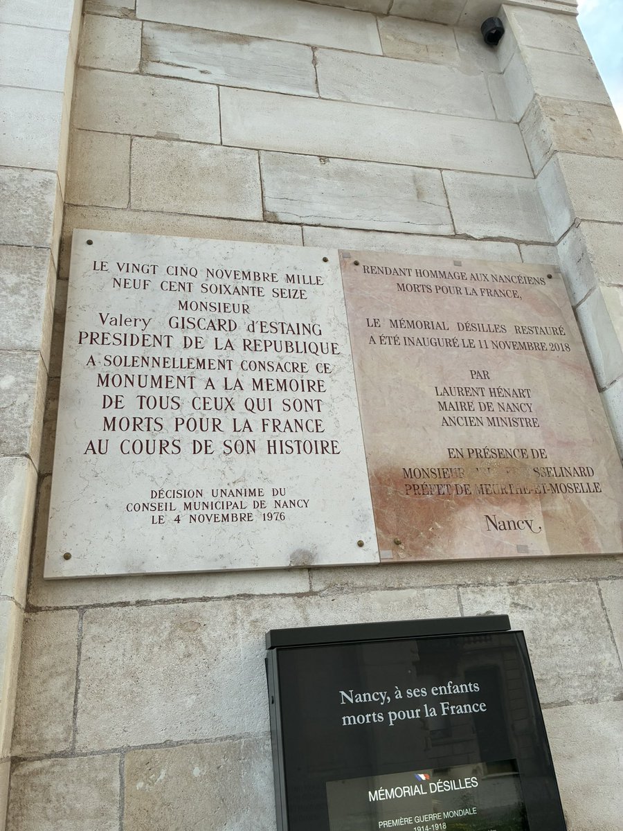 Louis Giscard d'Estaing (@lgiscardestaing) on Twitter photo Belle inauguration du #Parvis #ValéryGiscarddEstaing à #Nancy avec le Maire #MathieuKlein et la présence de Mme #VGE, lieu très symbolique devant le #Mémorial #Desilles que le Pt #VGE avait lui-même inauguré en 1976 comme Monument aux morts de Nancy Belle inauguration du #Parvis #ValéryGiscarddEstaing à #Nancy avec le Maire #MathieuKlein et la présence de Mme #VGE, lieu très symbolique devant le #Mémorial #Desilles que le Pt #VGE avait lui-même inauguré en 1976 comme Monument aux morts de Nancy