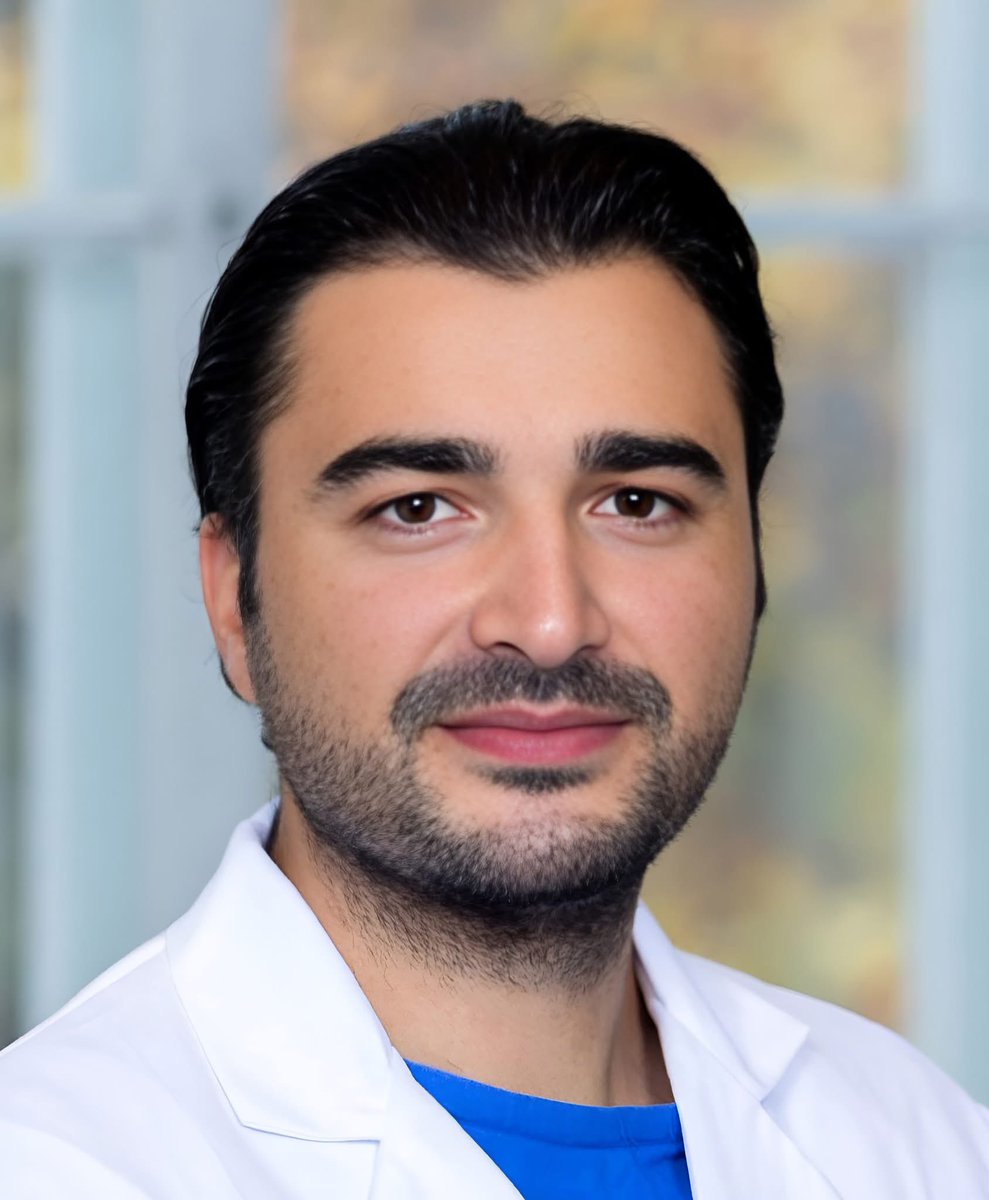 Avusturya’nın Viyana kentinde çalışmalarını sürdüren Kardiyolog
Doç. Dr. Çağlayan Demirel, kalp cerrahisinde bir ilke imza attı. Aynı anda dört kalp kapağını kapalı yöntemle değiştiren nadir bilim insanlarından biri olan Demirel, bu başarısıyla Viyana Üniversitesi'nden ödül
++👇