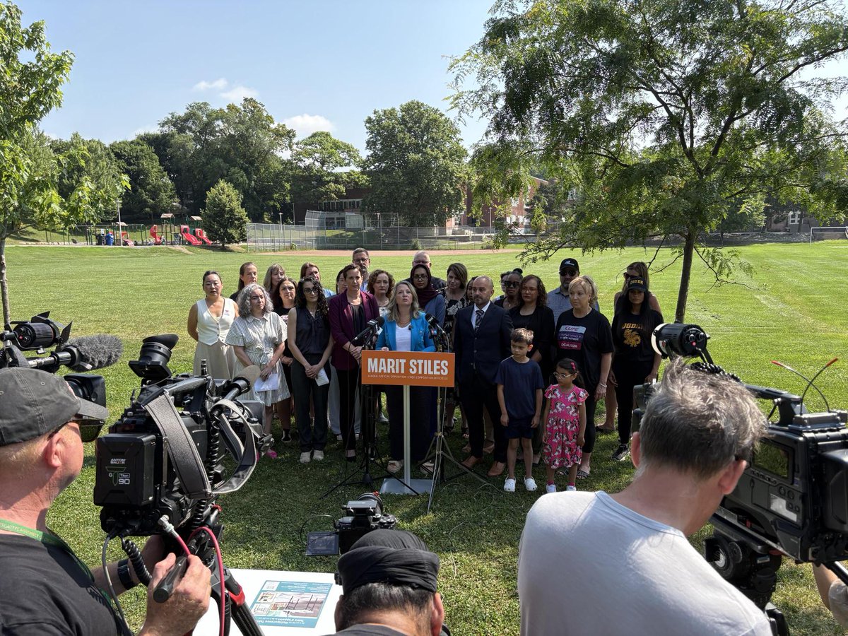 osbcucscso's tweet image. Bill 33 = another Ford power grab.
It won’t fix the crisis in public education—underfunding, understaffing & rising violence are hurting OSBCU members & students daily. Thanks to @OntarioNDP for taking this seriously.
#OnPoli #FundEducation #StopBill33