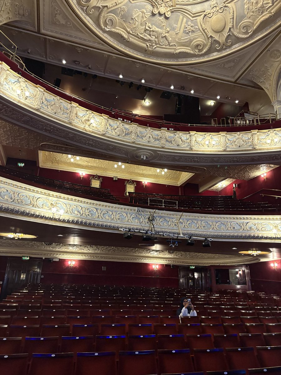 Itwitius's tweet image. Giving a talk at Richmond Theatre…. Which is nice. Actually- beyond nice. It’s fabulous! I may have to sing some opera followed by my Arthur Askey and George Formby impressions…
