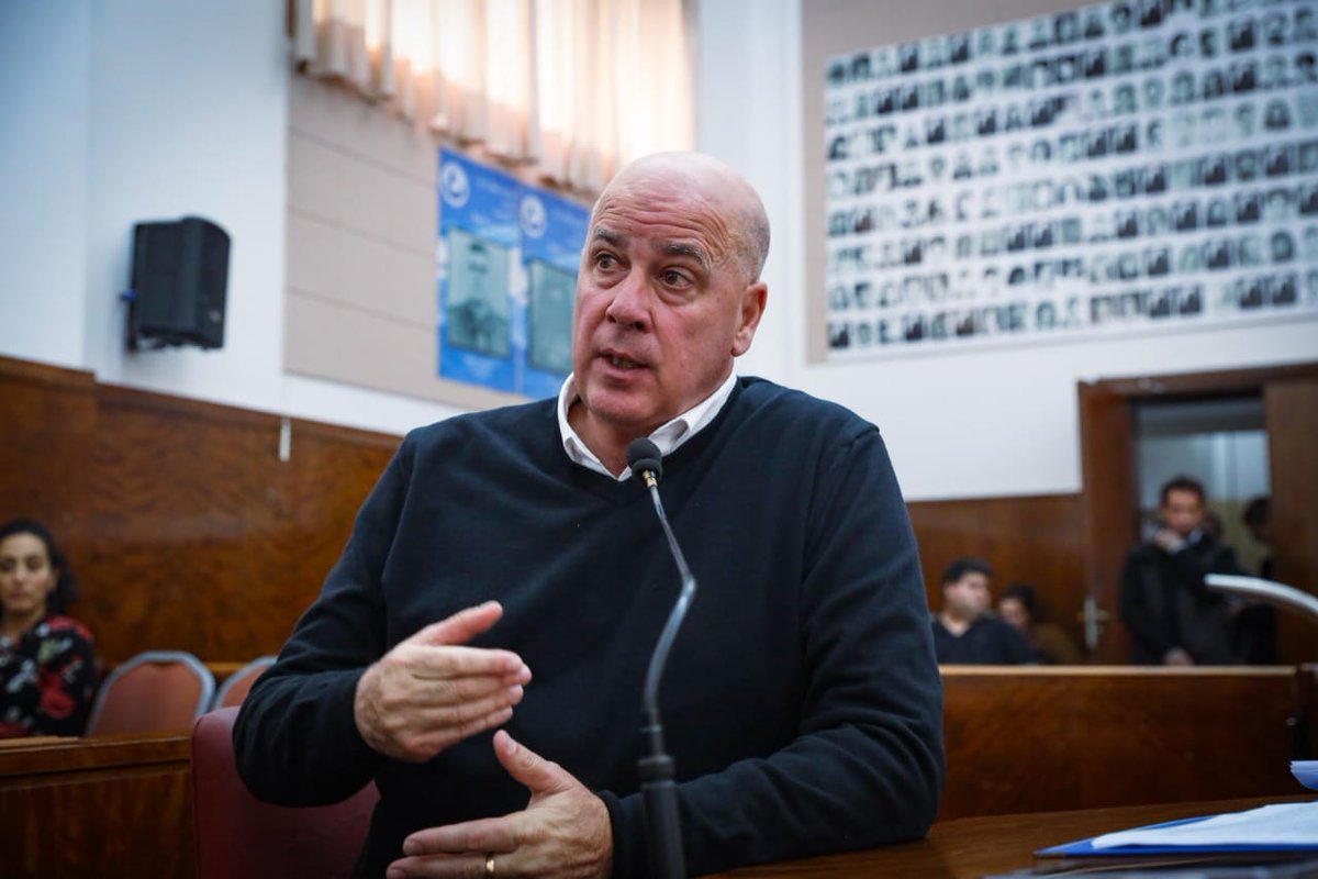 Licitación del transporte: “El sistema está en crisis y el intendente mira para otro lado”. loquepasa.net/licitacion-del…