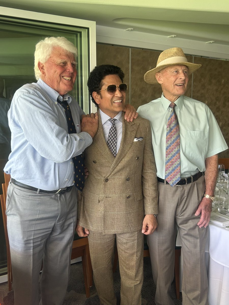 GeoffreyBoycott's tweet photo. Fantastic first day at Lords, it’s good to be back! Thank you #MarkNicholas for hosting us! https://t.co/qKkf0SF6cK