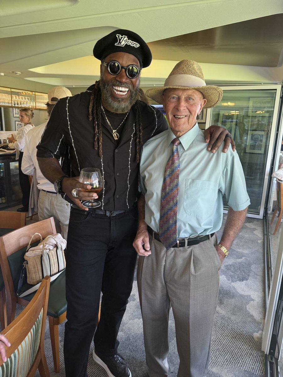 GeoffreyBoycott's tweet photo. Fantastic first day at Lords, it’s good to be back! Thank you #MarkNicholas for hosting us! https://t.co/qKkf0SF6cK