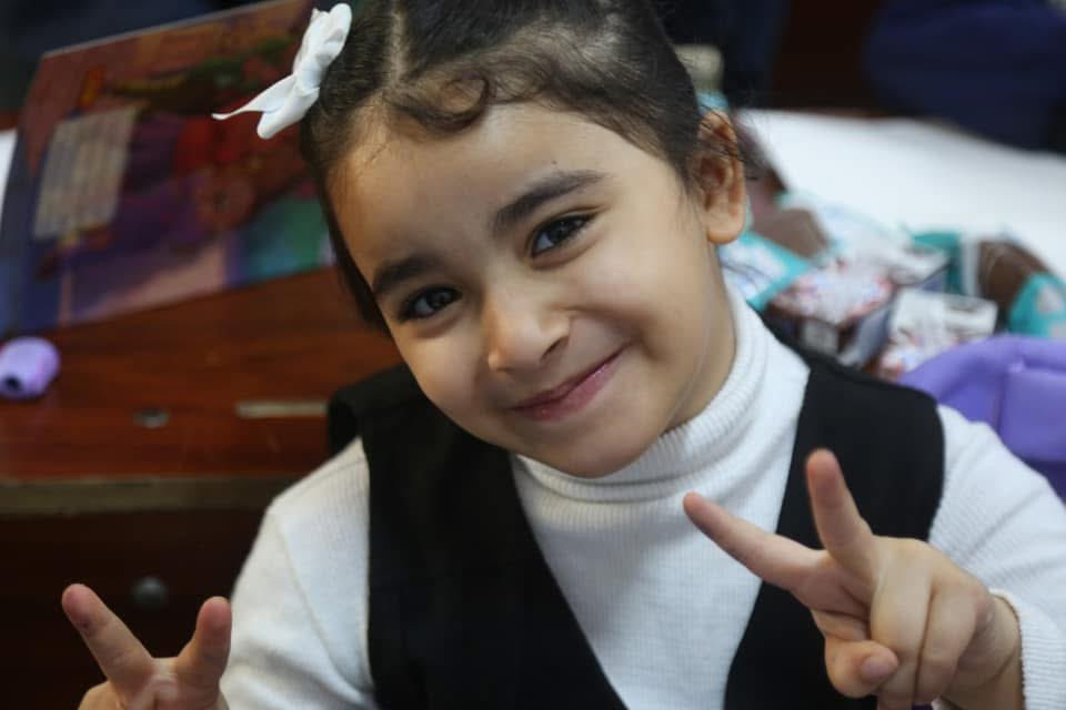 BothoorO's tweet photo. شكراً لأنكم جزء من كل ابتسامة 
كل ضحكة طفل صنعتموها تعني أملاً كبيراً لنا جميعاً 
#شكراً_لدعمكم #بذور_الخير #نبني_الحياة 🧡 https://t.co/wn17pyh6tv