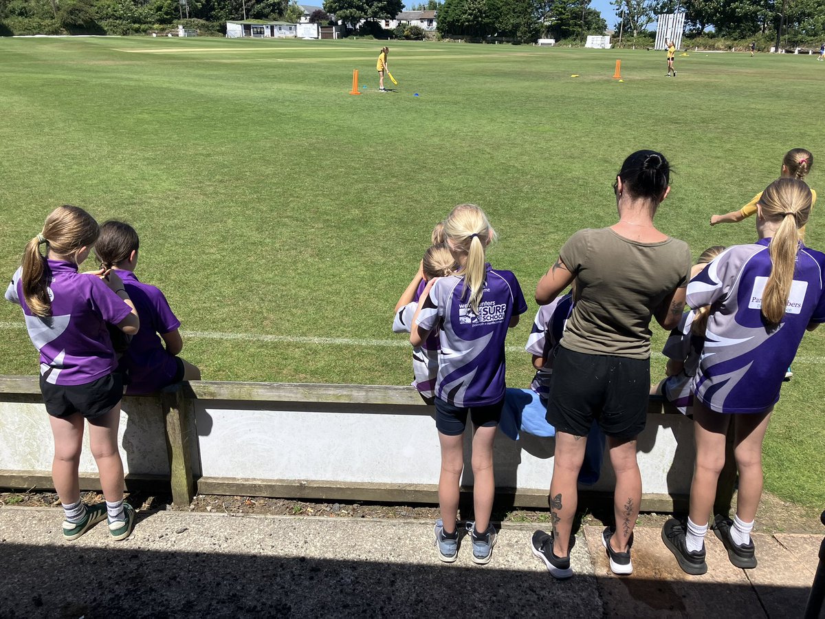 Great to see the girls relaxing in between games at the <a href="/CornwallCricket/">Cornwall Cricket</a> county finals doing each others hair. <a href="/YouthSportTrust/">Youth Sport Trust</a> <a href="/AspireAcademies/">Aspire Academy Trust</a> #teamwork