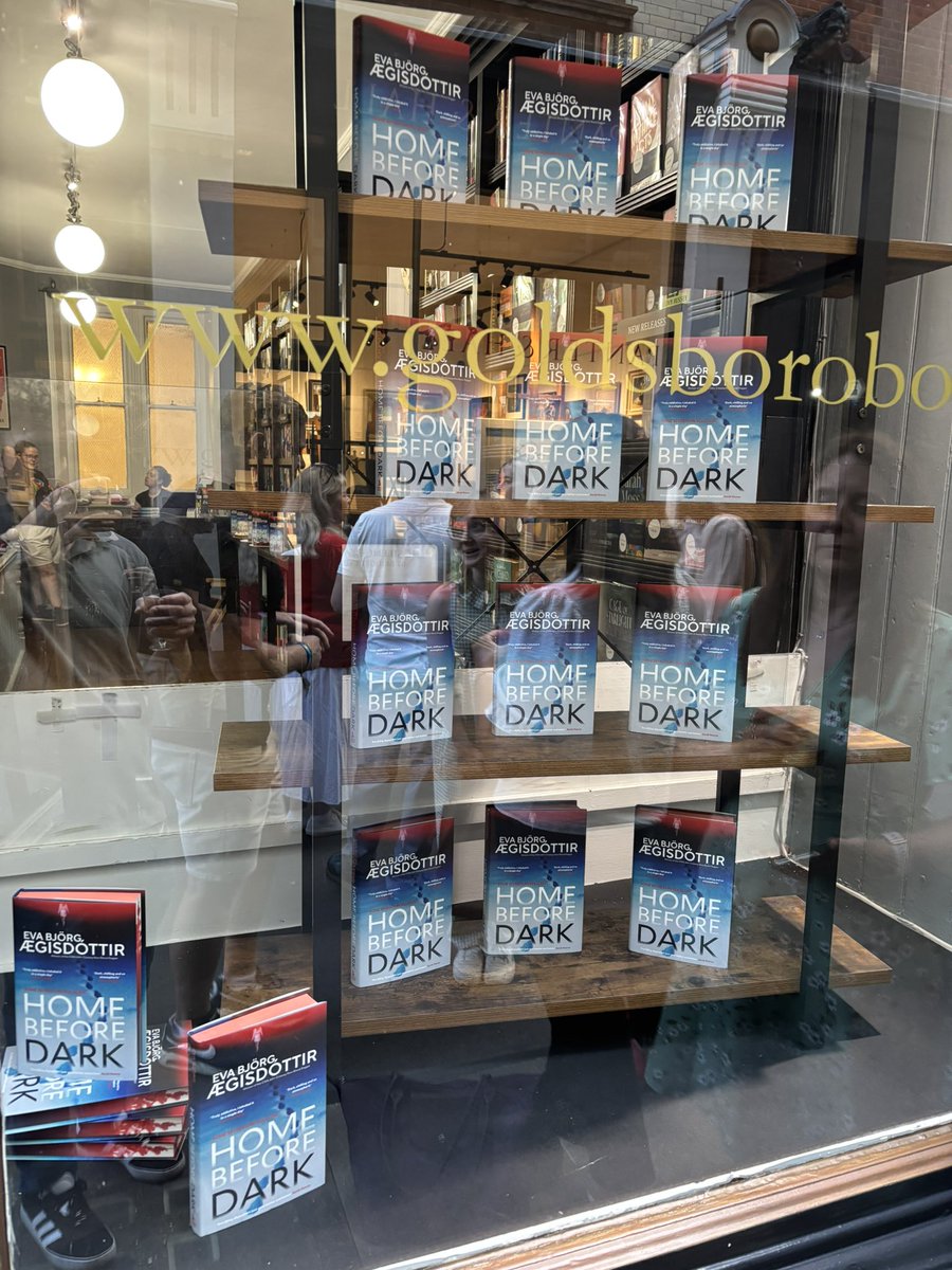 collinsjacob115's tweet image. Had a brilliant time last night at the launch for Home Before Dark by @evaaegisdottir last night. Thank you @OrendaBooks